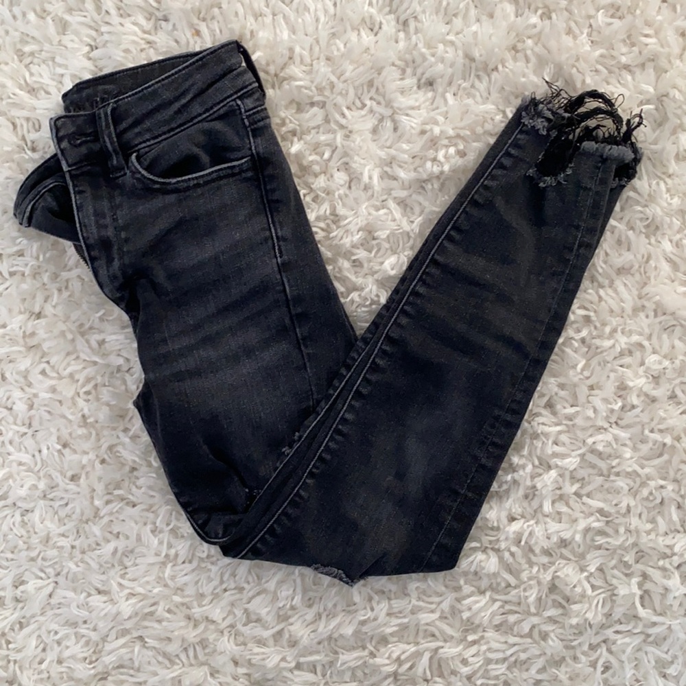 American Eagle cropped jeans